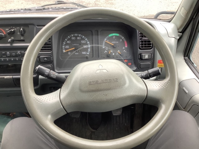 三菱ふそうキャンタークレーン4段小型（2t・3t）[写真32]