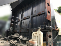 いすゞギガダンプ大型（10t）[写真11]