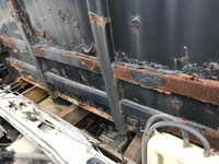 いすゞギガダンプ大型（10t）[写真12]