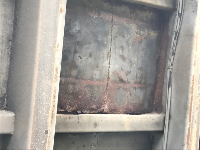 いすゞギガダンプ大型（10t）[写真15]