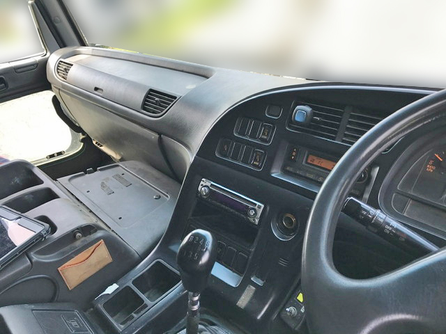 いすゞギガダンプ大型（10t）[写真20]