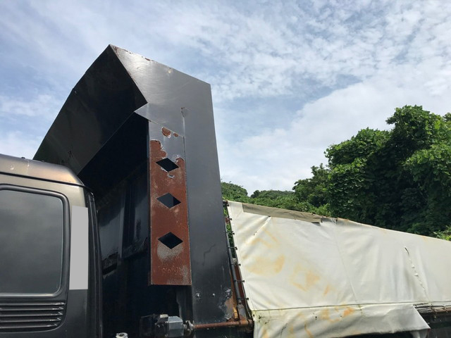 いすゞギガダンプ大型（10t）[写真04]