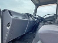 いすゞエルフ冷凍車（冷蔵車）小型（2t・3t）[写真34]