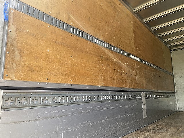 日野レンジャーアルミウイング中型（4t）[写真17]