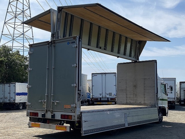 日野レンジャーアルミウイング中型（4t）[写真02]