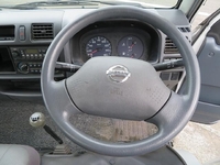 日産バネット平ボディ小型（2t・3t）[写真16]