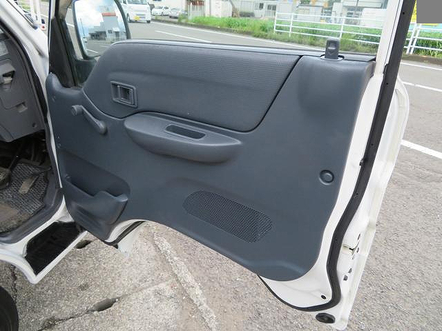 日産バネット平ボディ小型（2t・3t）[写真07]