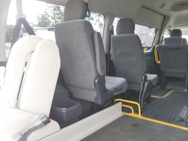 トヨタハイエース福祉車両[写真20]