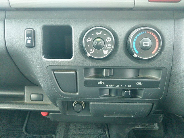 トヨタハイエース福祉車両[写真37]