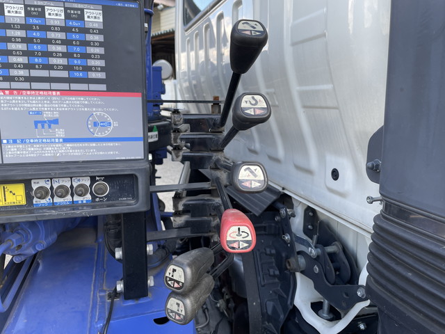 トヨタトヨエースクレーン5段小型（2t・3t）[写真18]