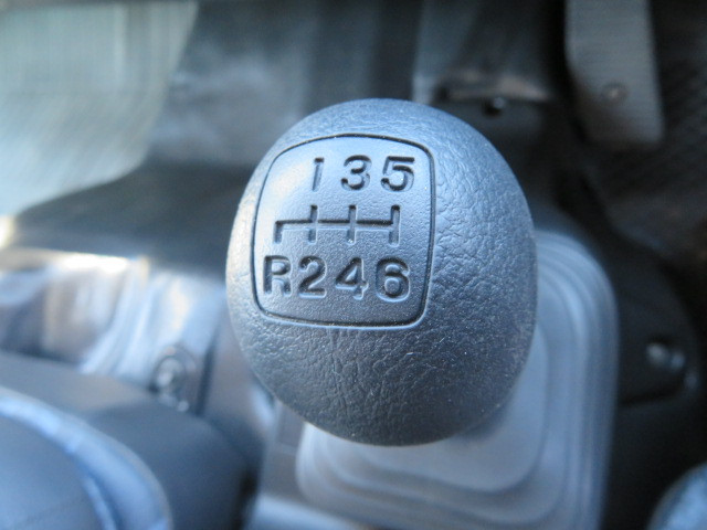 日野レンジャーパッカー車（塵芥車）中型（4t）[写真12]