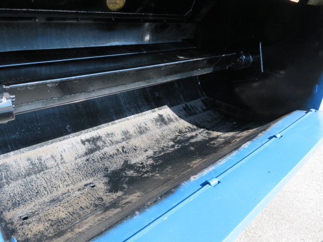 日野レンジャーパッカー車（塵芥車）中型（4t）[写真28]