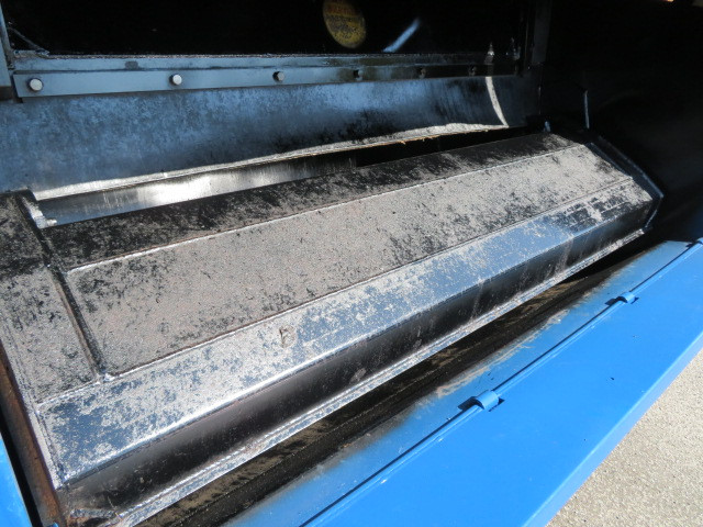 日野レンジャーパッカー車（塵芥車）中型（4t）[写真29]