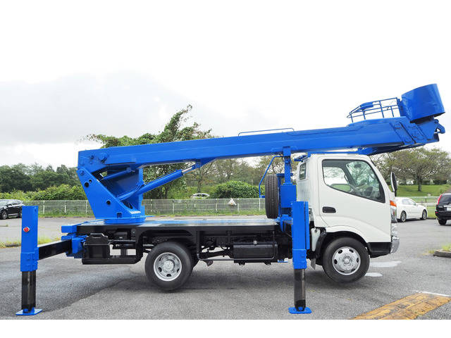 日野デュトロ高所作業車小型（2t・3t）[写真06]