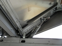 三菱ふそうキャンターアルミウイング小型（2t・3t）[写真36]