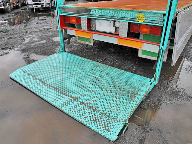 三菱ふそうファイターアルミブロック増トン（6t・8t）[写真10]