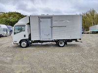 いすゞエルフアルミバン小型（2t・3t）[写真04]