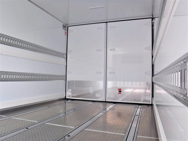 日野レンジャー冷凍車（冷蔵車）中型（4t）[写真12]