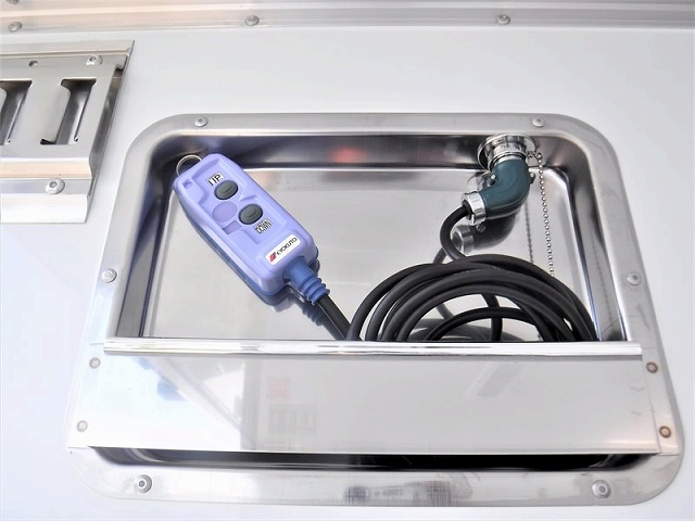 日野レンジャー冷凍車（冷蔵車）中型（4t）[写真16]