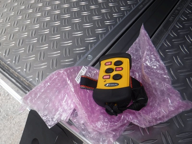 日野レンジャー冷凍車（冷蔵車）中型（4t）[写真17]