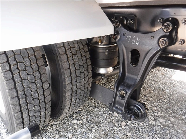 日野レンジャー冷凍車（冷蔵車）中型（4t）[写真24]