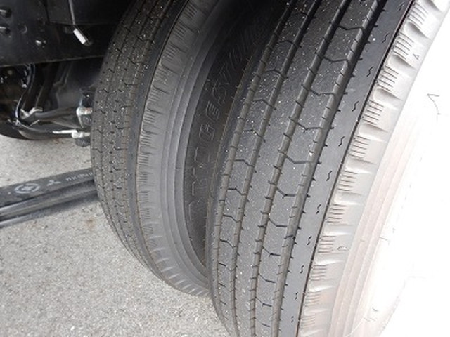 三菱ふそうファイターアルミブロック中型（4t）[写真28]