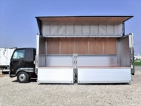 三菱ふそうファイターアルミウイング中型（4t）[写真11]