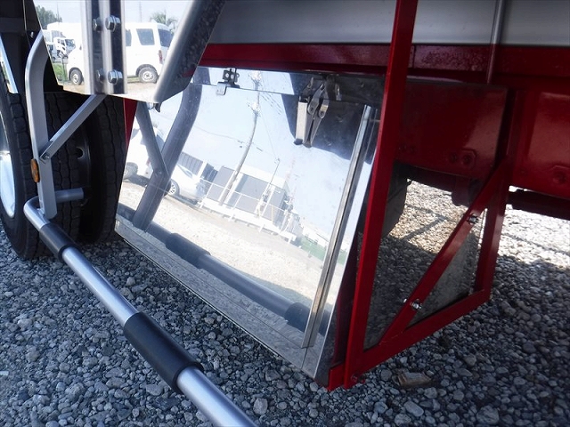 三菱ふそうファイターアルミウイング中型（4t）[写真21]