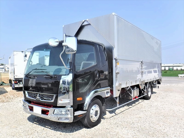 三菱ふそうファイターアルミウイング中型（4t）[写真03]