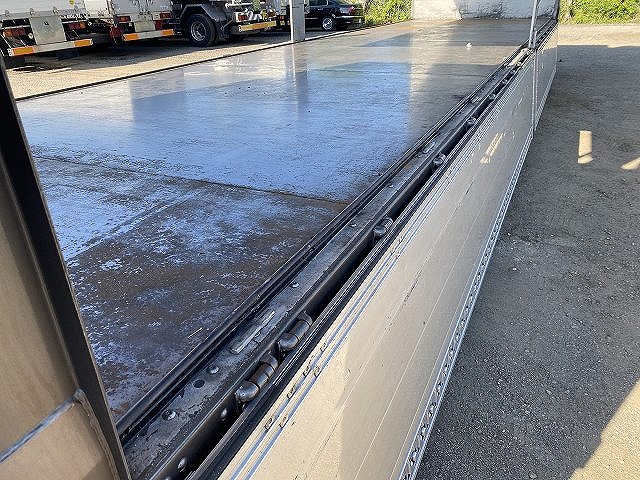 UDトラックスクオンアルミウイング大型（10t）[写真11]