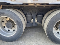 UDトラックスクオンアルミウイング大型（10t）[写真37]