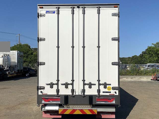 UDトラックスクオンアルミウイング大型（10t）[写真07]