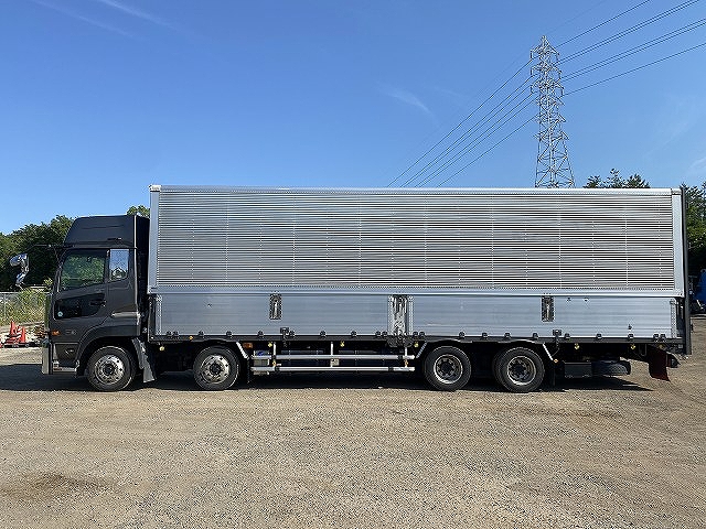 UDトラックスクオンアルミウイング大型（10t）[写真08]