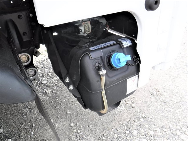 三菱ふそうキャンターダブルキャブ（Wキャブ）小型（2t・3t）[写真18]