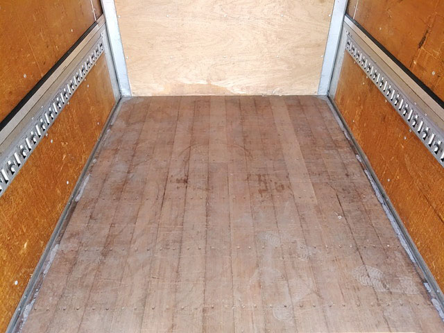 いすゞエルフアルミウイング小型（2t・3t）[写真16]