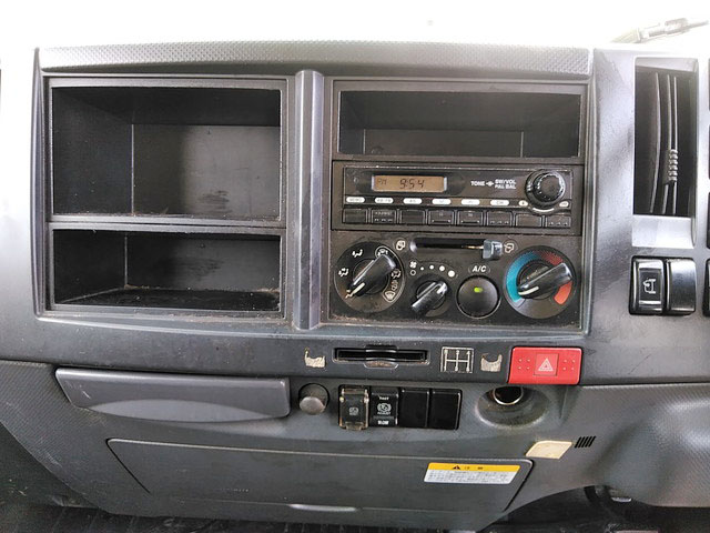 いすゞエルフアルミウイング小型（2t・3t）[写真35]