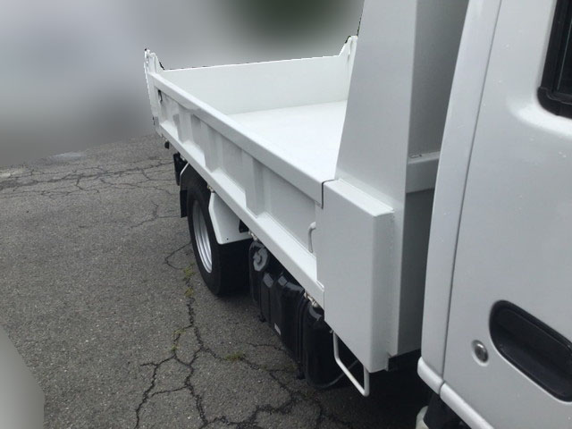 いすゞエルフダンプ小型（2t・3t）[写真07]