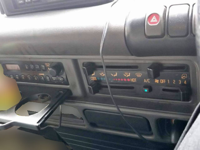 いすゞエルフダンプ小型（2t・3t）[写真22]