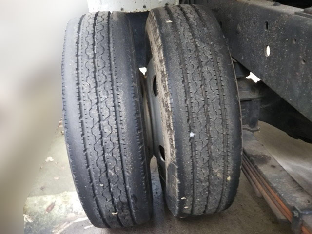 いすゞエルフダンプ小型（2t・3t）[写真09]