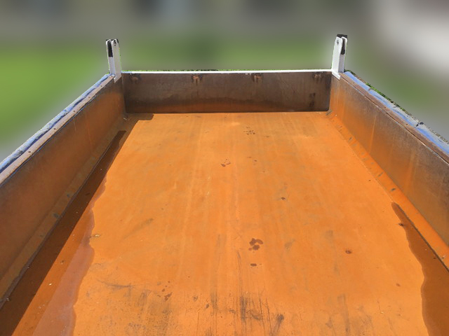 三菱ふそうスーパーグレートダンプ大型（10t）[写真11]