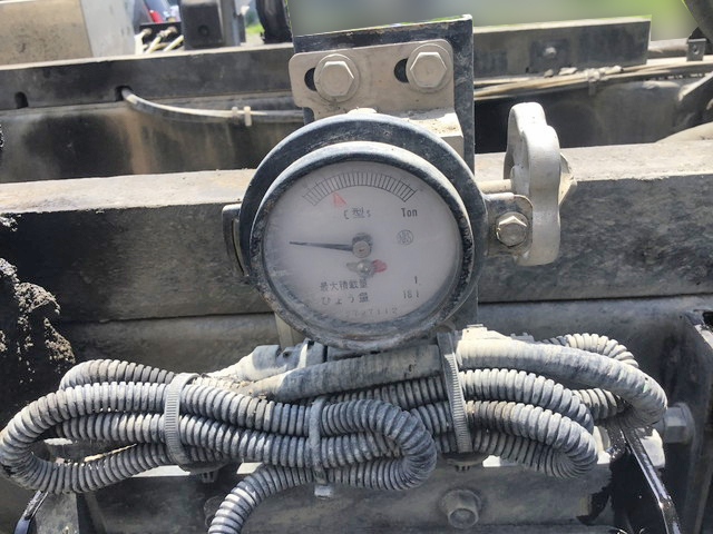 三菱ふそうスーパーグレートダンプ大型（10t）[写真17]