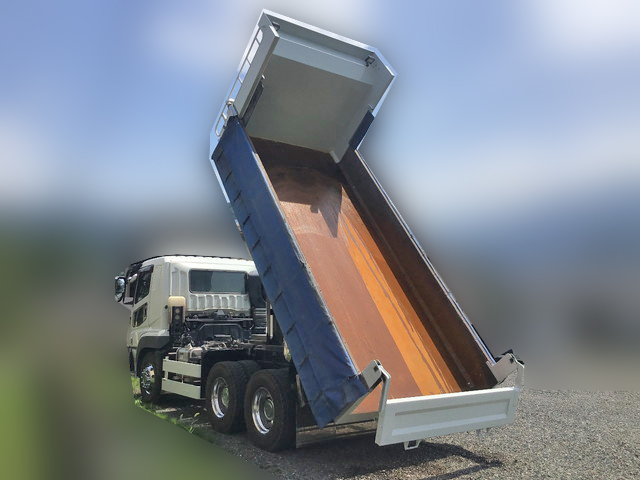 三菱ふそうスーパーグレートダンプ大型（10t）[写真05]