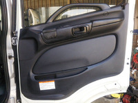 日野プロフィアアルミウイング大型（10t）[写真28]