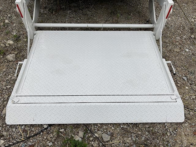 いすゞエルフダブルキャブ（Wキャブ）小型（2t・3t）[写真10]