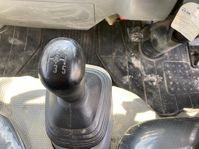 いすゞエルフダブルキャブ（Wキャブ）小型（2t・3t）[写真12]