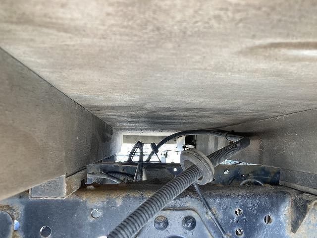 いすゞエルフダブルキャブ（Wキャブ）小型（2t・3t）[写真19]