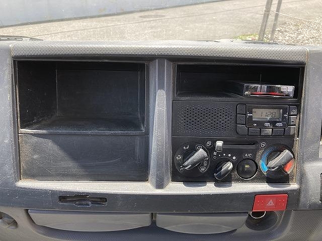 いすゞエルフダブルキャブ（Wキャブ）小型（2t・3t）[写真27]