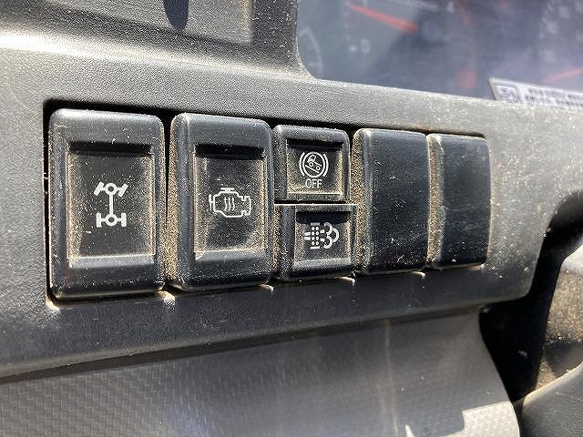 いすゞエルフダブルキャブ（Wキャブ）小型（2t・3t）[写真32]