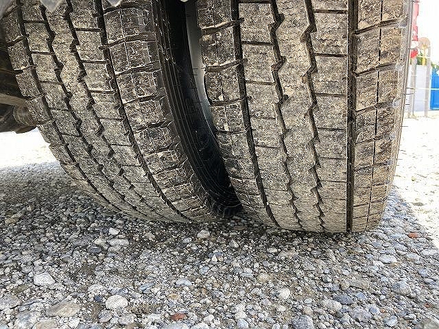 いすゞエルフダブルキャブ（Wキャブ）小型（2t・3t）[写真37]