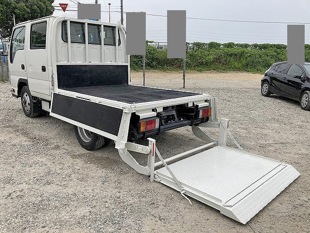いすゞエルフダブルキャブ（Wキャブ）小型（2t・3t）[写真07]